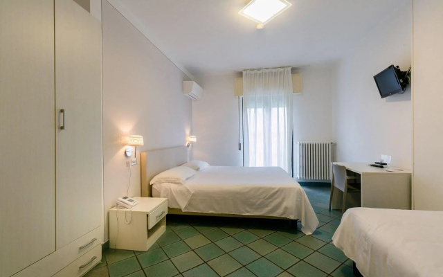 Hotel Saviola