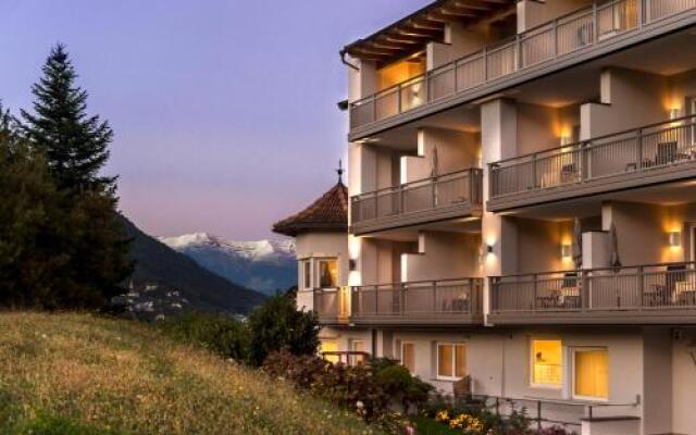 Hotel Sonnbichl Тироло вид на фасад