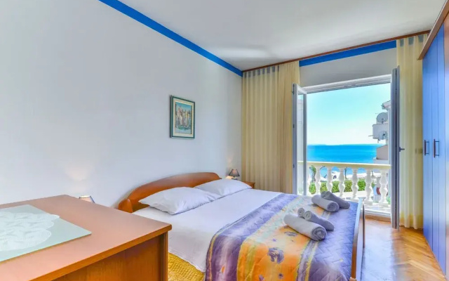 Apartment on Vir Island Near Sandy Beaches