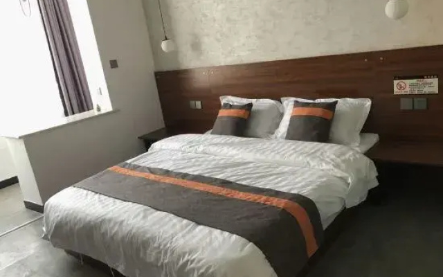Shijiazhuang Qixun Hotel