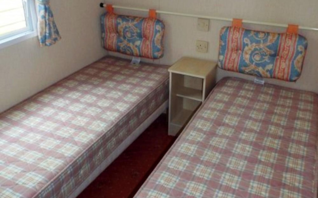 Mobile Home im Ferienpark mit Seezugang