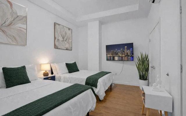 Meridia by Stylish Stays