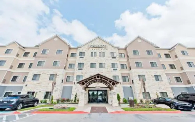 Staybridge Suites Houston - Humble Beltway 8 E by IHG