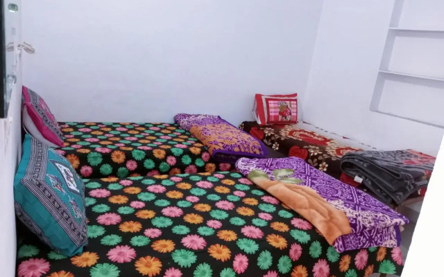 One Light Hostel