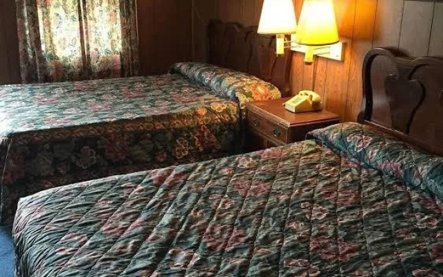 M and M Motel