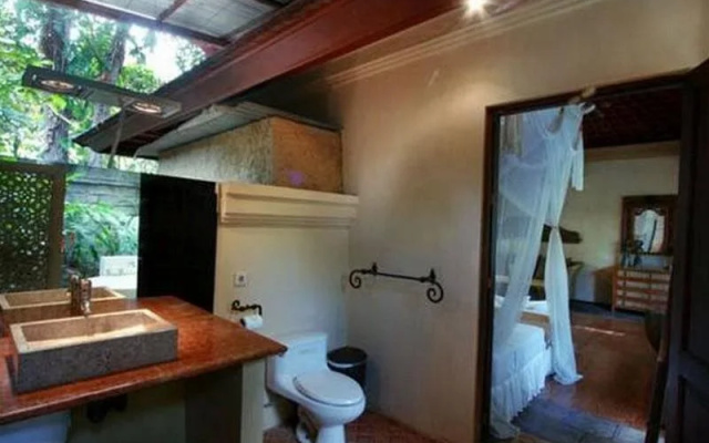 Taman Mesari Luxury Villa