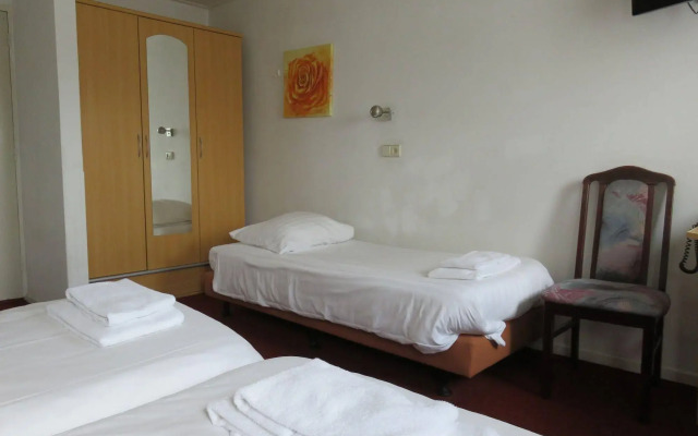 Hotel American
