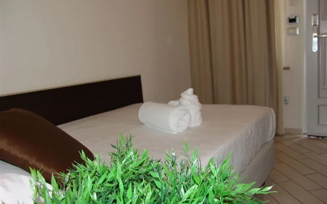 Hotel Paradise Airport