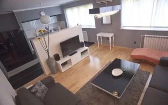 Angel Apartment