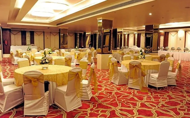 Sarovar Portico Hotel