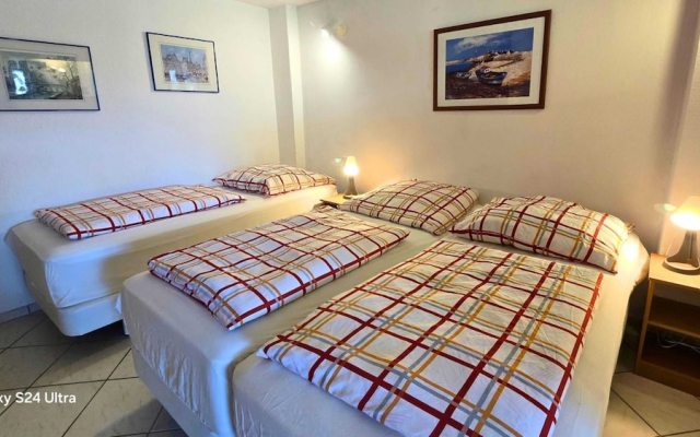 Mobile Home im Ferienpark mit Seezugang