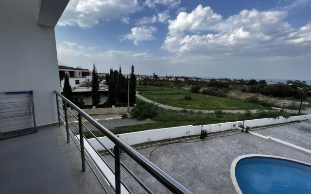 Flat with Sea View Close to Beach in Edremit