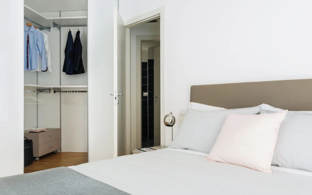 Altido Sunny 1-Bed Flat With/ Balcony