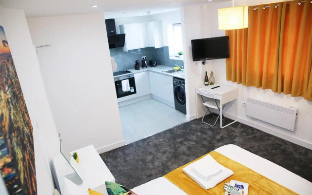 Apartment - Sleeps 5 & Free Parking