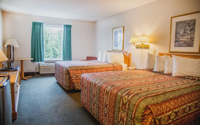 Econo Lodge Inn And Suites