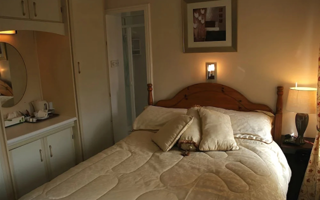 Woodview Lodge B&B
