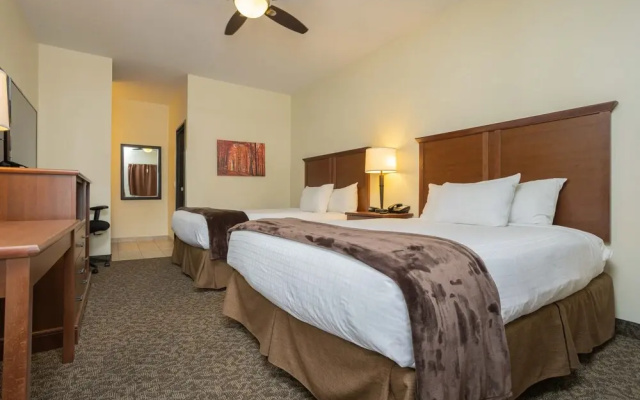 Battle Lake Inn and Suites