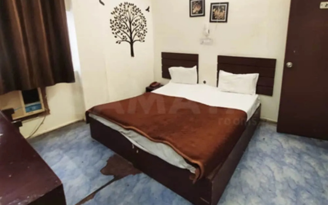 Goroomgo Hotel Baba Sunrise Lucknow