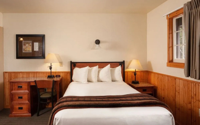 Old Faithful Lodge & Cabins - Inside the Park