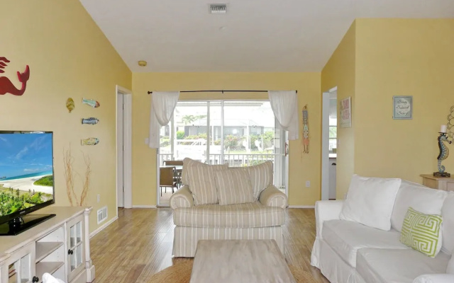 1211 Spanish Court