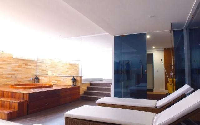 Cobertura com Piscina Privativa | Pé na Areia | Vista Mar | Barra Bali | Destino BSM 417