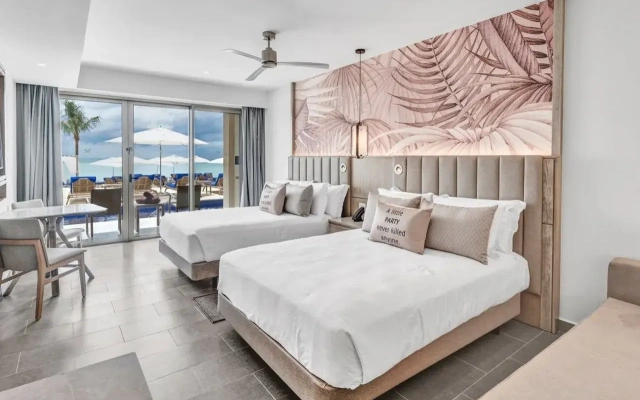 Royalton CHIC Antigua