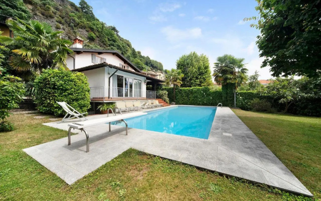Luxury Country House Domaso