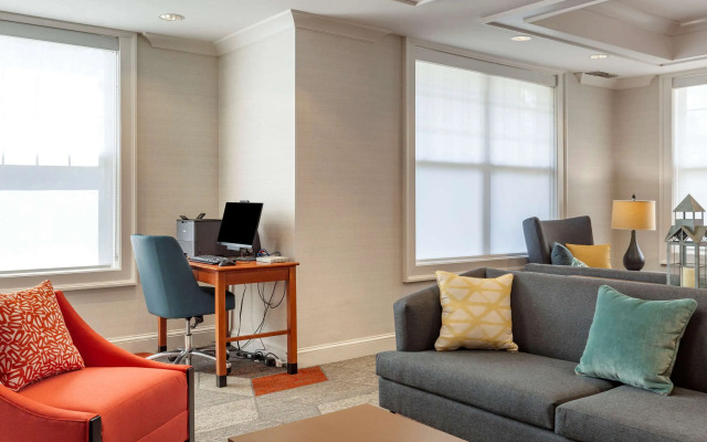 Comfort Inn & Suites Hadley - Amherst