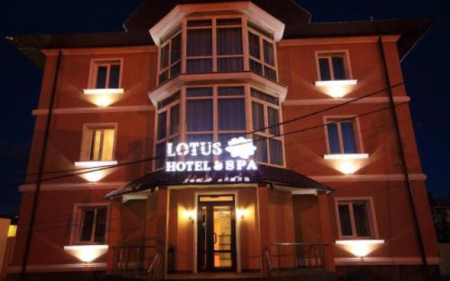 Lotus Hotel&Spa Саратов вид на фасад