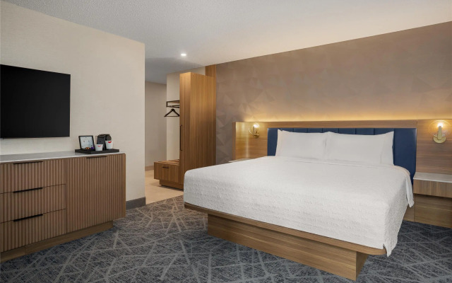Hampton Inn By Hilton Calgary Downtown