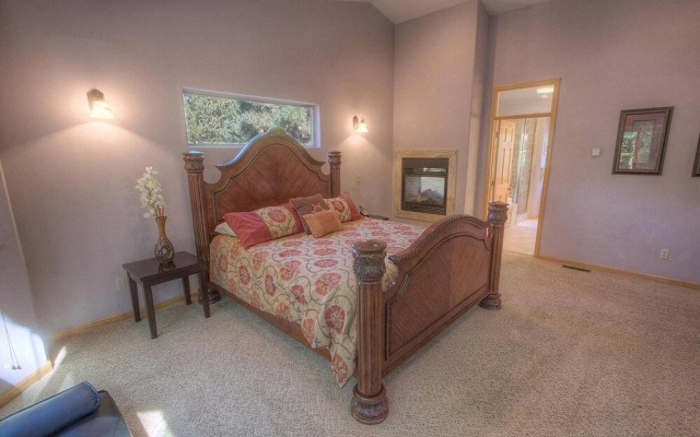 Mewuk Drive Holiday home