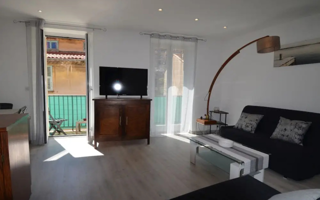 Apartment 5 Persons In Old Village Of Villefranche Sur Mer Near Sea And Train Station