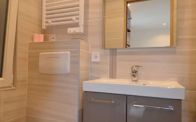 Amazing apartment 4 persons with big Terrace in Carré d'Or district in Nice
