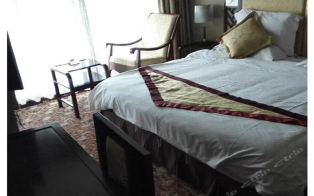 Luzhou Xinhua Inn