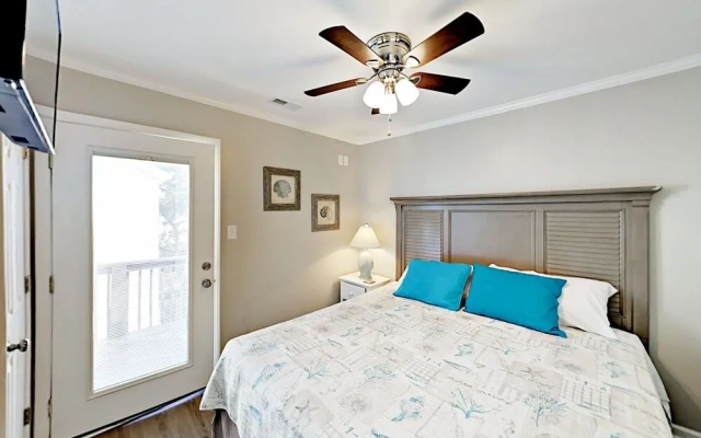 S Kings #1158 - 7 Br Home