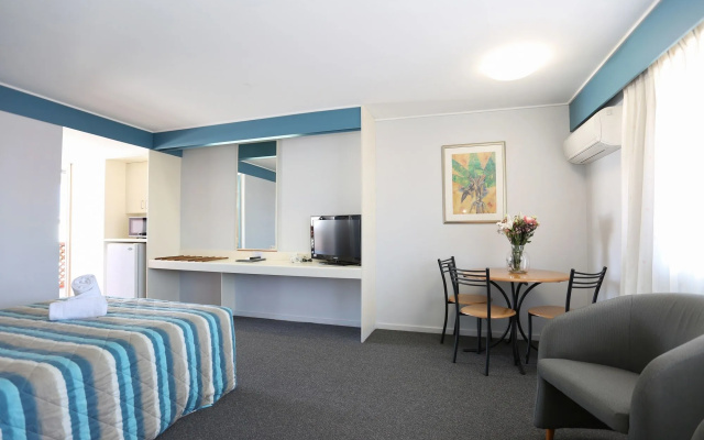 Reef Resort Motel