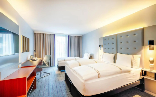 Отель Premier Inn Frankfurt City Europaviertel
