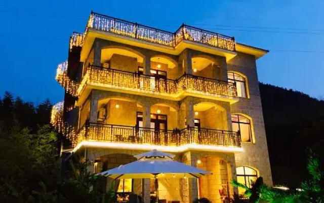 Moganshan Huisu · Yinshe Mountain Retreat Gathering Resort Homestay