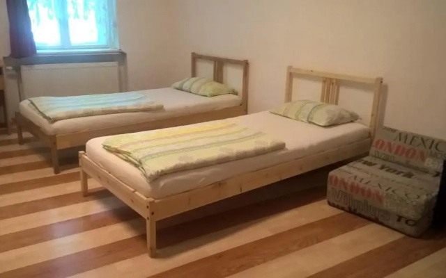 Hostel 66