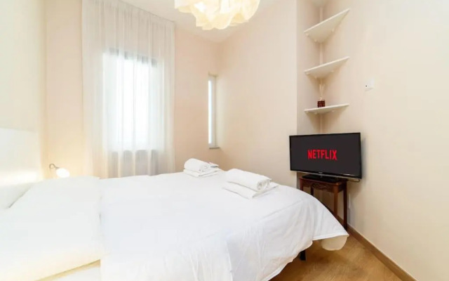 [Intero Bilocale - Wifi+Netflix] Free park a 100m