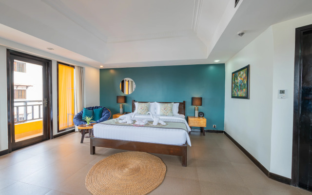 Treasure Oasis Hotel