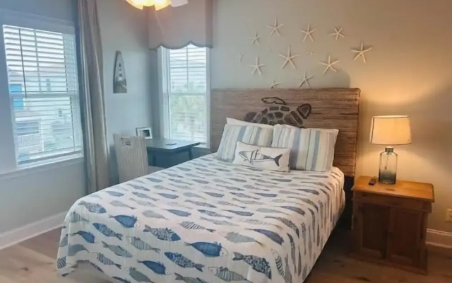 No Egrets 3 Bedroom Condo by RedAwning