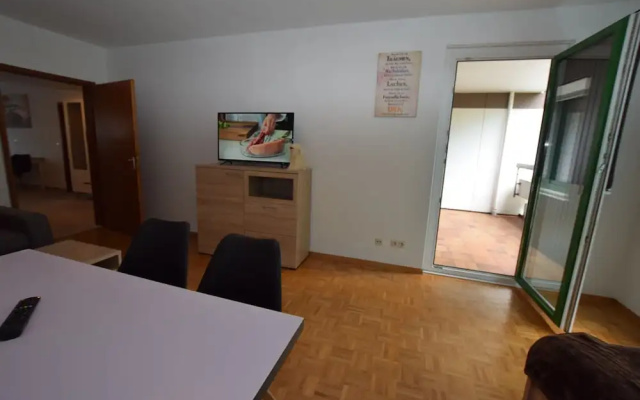AB Apartment 83