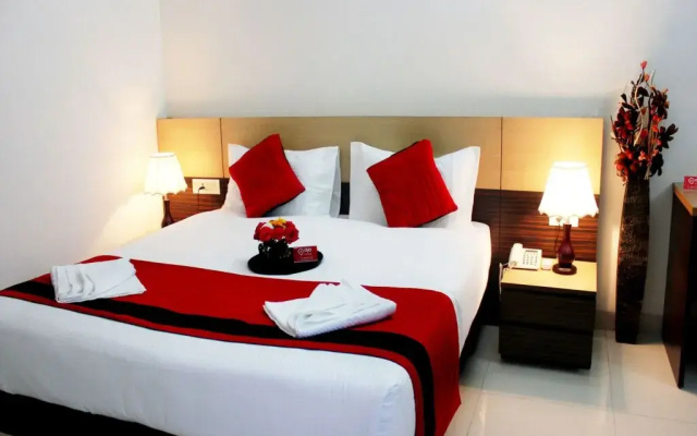 Hotel Cyber Inn by OYO Rooms