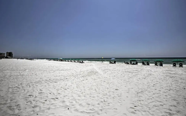 Oceanfront Destin Condo With Pool & Beach Access