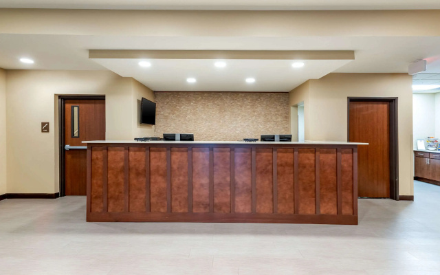 Comfort Inn & Suites West Des Moines