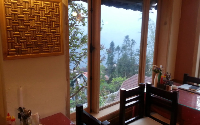Cat Cat View Hotel
