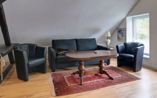 Lounge an der Kirche