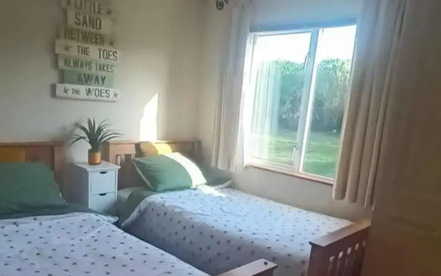 Lodge - Sleeps up to 6, pet Friendly & bbq Allowed