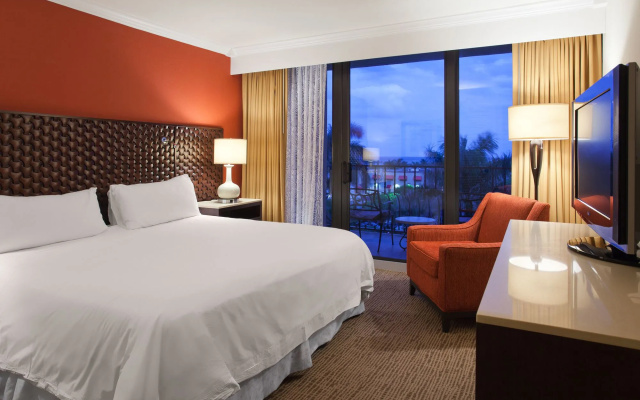 Opal Grand Oceanfront Resort & Spa